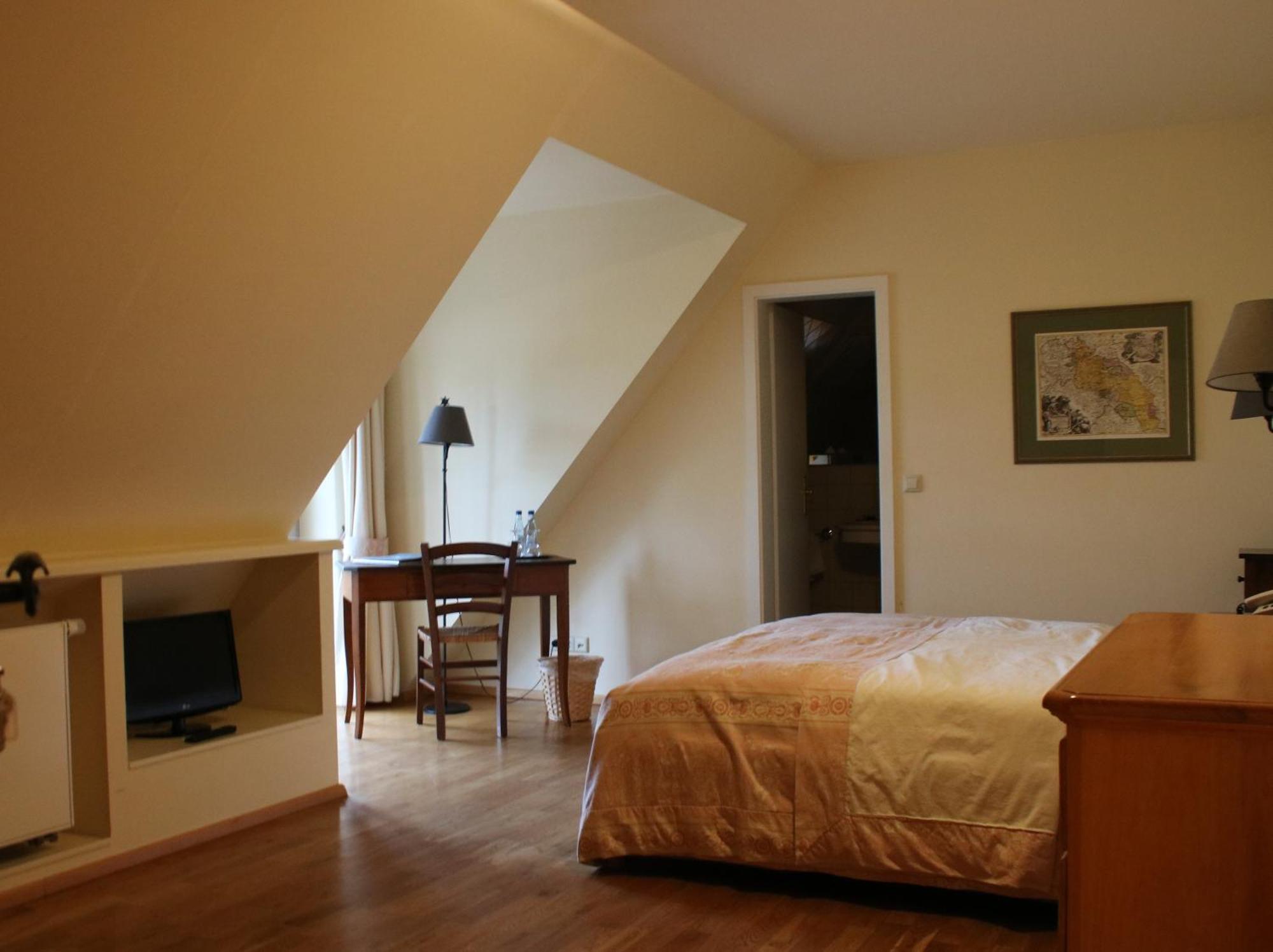 Hotel Schloss & Gut Ulrichshusen ภายนอก รูปภาพ